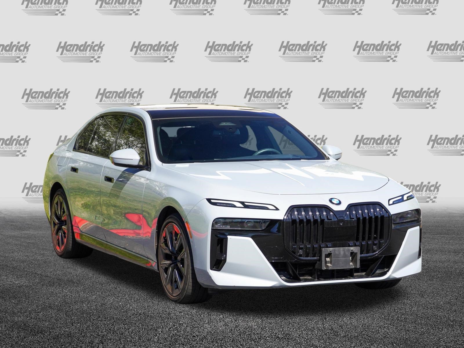 Certified 2023 BMW 740i w/ Parking Assistance Package RWD image 2
