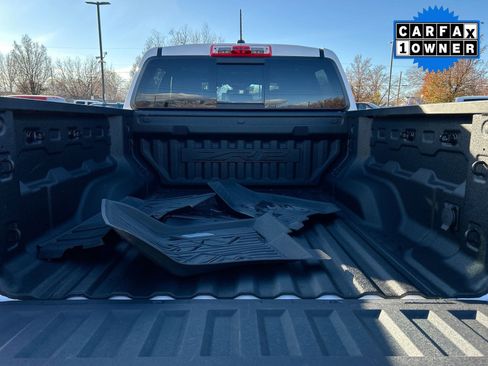 Used 2023 Chevrolet Colorado ZR2 w/ ZR2 Convenience Package III image 25