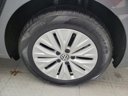 Used 2019 Volkswagen Jetta S w/ Driver Assistance Package FWD image 31