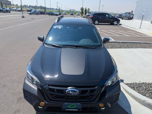 Used 2025 Subaru Outback Wilderness AWD/4WD image 6