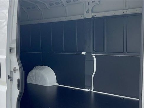 New 2026 RAM ProMaster 2500 w/ Convenience Group image 32