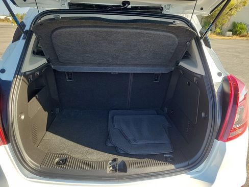 Used 2022 Buick Encore Preferred w/ Safety Package image 8