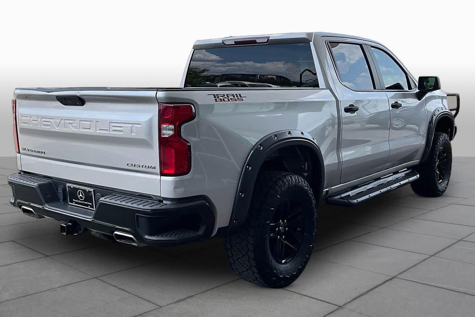 Used 2019 Chevrolet Silverado 1500 Custom Trail Boss w/ Custom Convenience Package AWD/4WD image 12