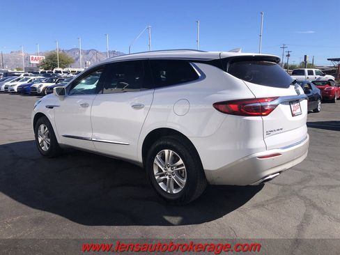 Used 2020 Buick Enclave Essence image 6