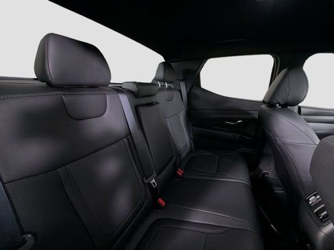 Used 2025 Hyundai Santa Cruz SEL FWD image 28