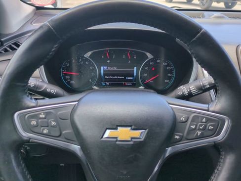 Used 2018 Chevrolet Equinox LT w/ Sun & Infotainment Package FWD image 32