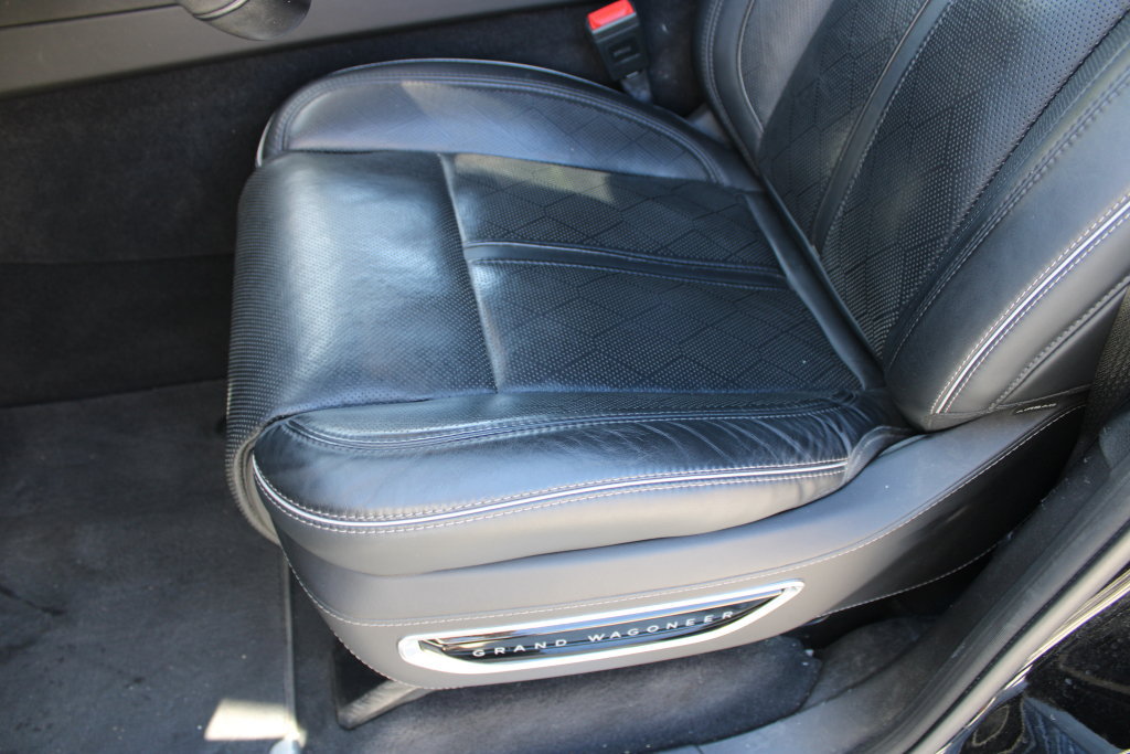 Used 2022 Jeep Grand Wagoneer Series II w/ Premium Group II AWD/4WD image 19