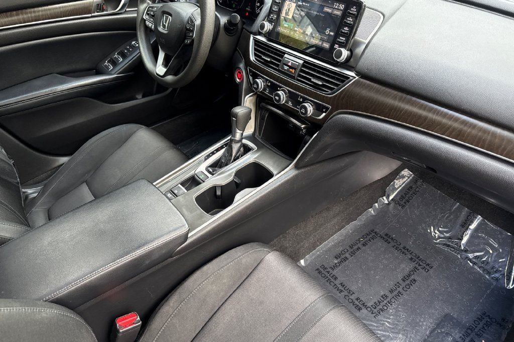 Used 2018 Honda Accord EX image 13