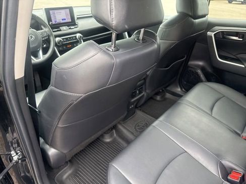 Used 2023 Toyota RAV4 XLE Premium FWD image 20