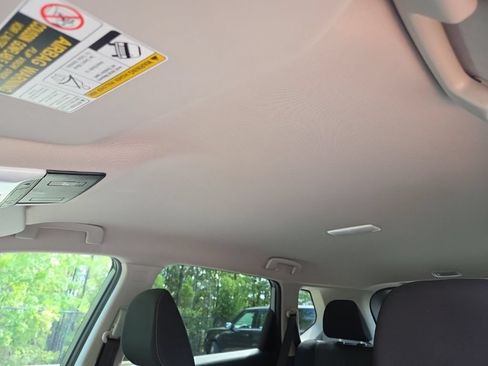 Certified 2025 Nissan Rogue SV FWD image 28