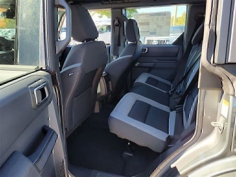 New 2025 Ford Bronco 4-Door AWD/4WD image 10