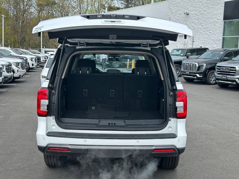 Used 2023 Ford Expedition XLT AWD/4WD image 29
