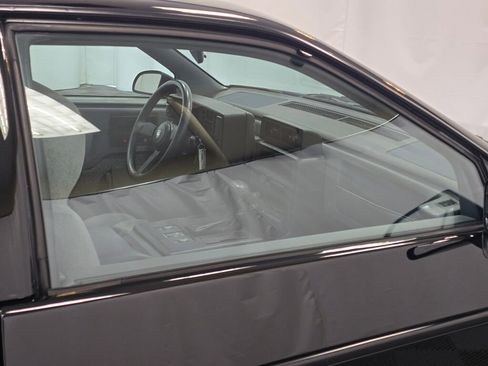 Used 1988 Pontiac Fiero GT image 29