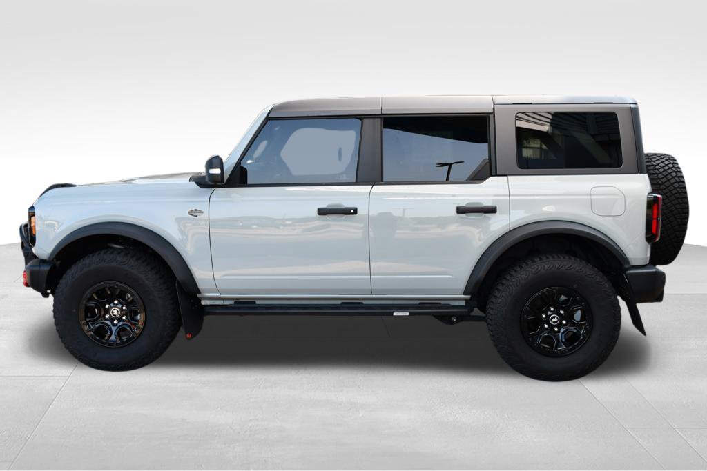 Used 2023 Ford Bronco Wildtrak AWD/4WD image 3