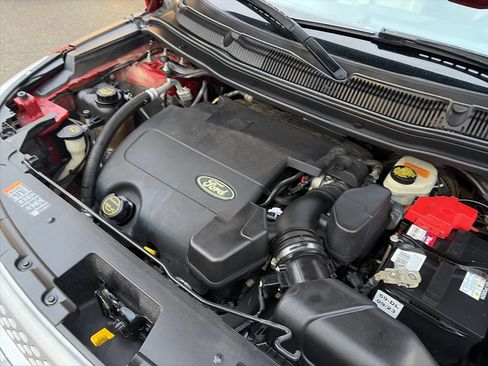 Used 2014 Ford Explorer XLT w/ Equipment Group 202A image 19