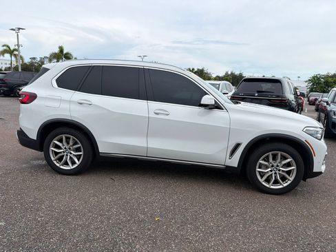 Used 2022 BMW X5 xDrive40i AWD/4WD image 2
