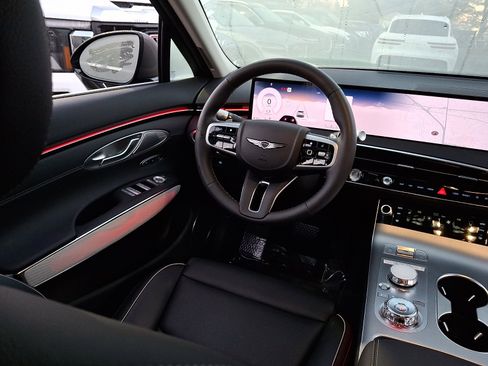 Certified 2026 Genesis GV70 2.5T Advanced image 14