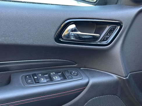 Used 2024 Dodge Durango GT image 11