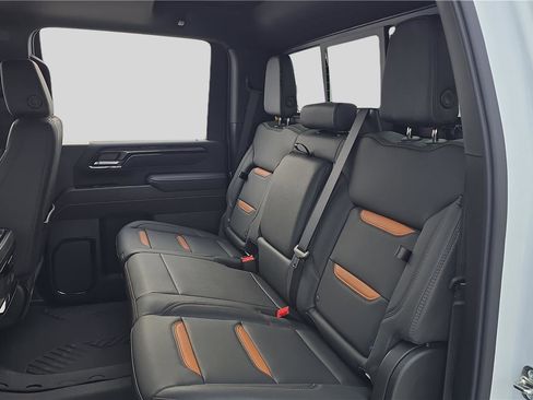 New 2026 GMC Sierra 2500 AT4 w/ AT4 Premium Plus Package image 18