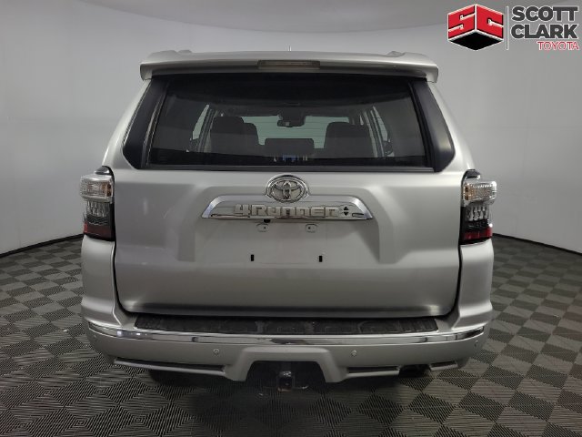Used 2022 Toyota 4Runner Limited AWD/4WD image 5