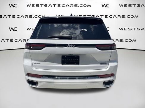 New 2024 Jeep Grand Cherokee L Laredo image 11