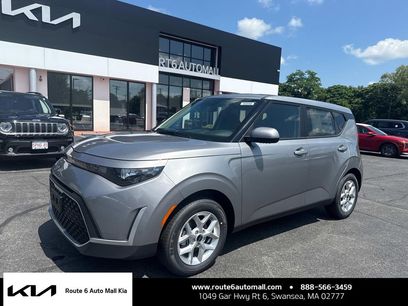 New 2025 Kia Soul LX w/ LX Technology Package