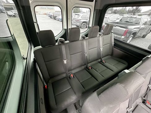 Used 2024 Mercedes-Benz Sprinter 2500 image 6