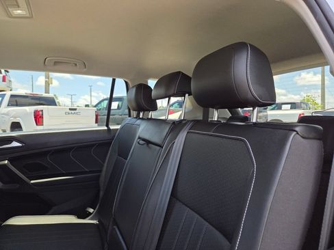 Used 2023 Volkswagen Tiguan SE FWD image 24