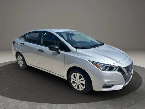Used 2020 Nissan Versa S FWD image 7