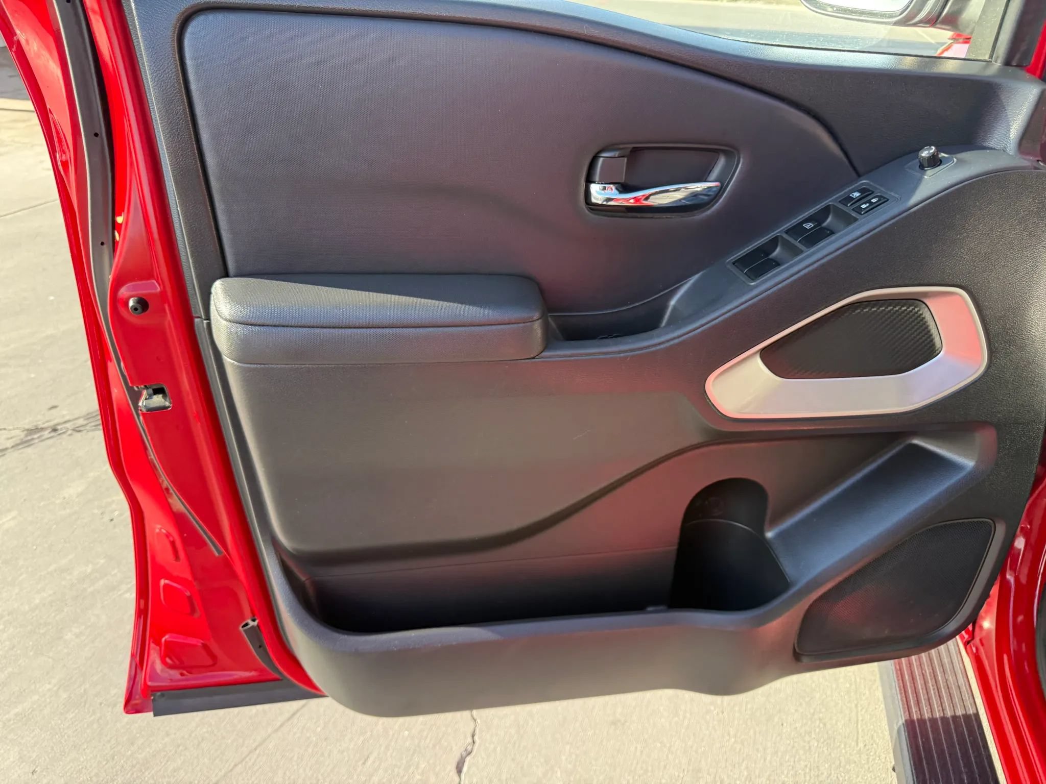 Used 2022 Nissan Frontier SV RWD image 10