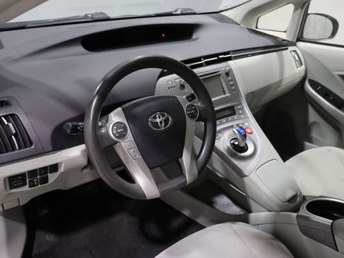 Used 2013 Toyota Prius Three w/ Solar Roof Pkg image 16