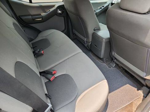 Used 2014 Nissan Xterra S AWD/4WD image 18