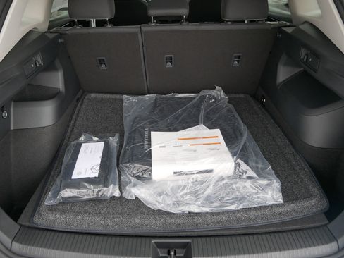 New 2026 Volkswagen Tiguan S image 6