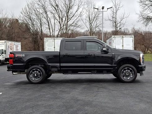 Used 2023 Ford F250 Lariat w/ Sport Appearance Package image 10