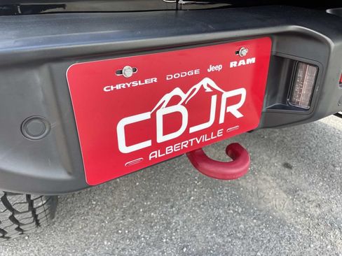 Used 2021 Jeep Wrangler Rubicon AWD/4WD image 17