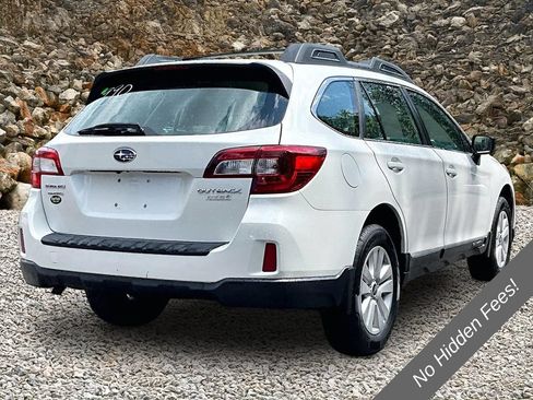 Used 2017 Subaru Outback 2.5i AWD/4WD image 2