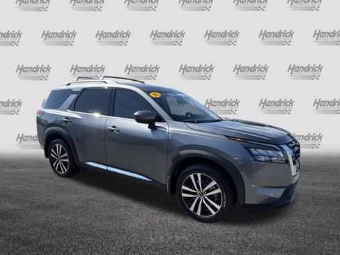 Used 2025 Nissan Pathfinder Platinum w/ Cargo Package FWD image 2