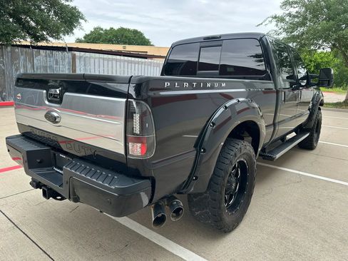 Used 2013 Ford F250 Platinum w/ FX4 Off Road Pkg AWD/4WD image 10