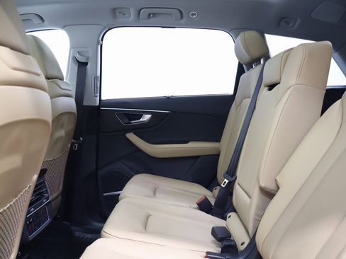 Used 2025 Audi Q7 3.0T Prestige image 27