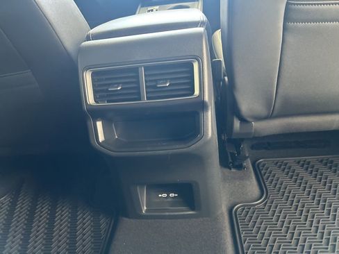 New 2026 Volkswagen Atlas Cross Sport SE AWD/4WD image 32