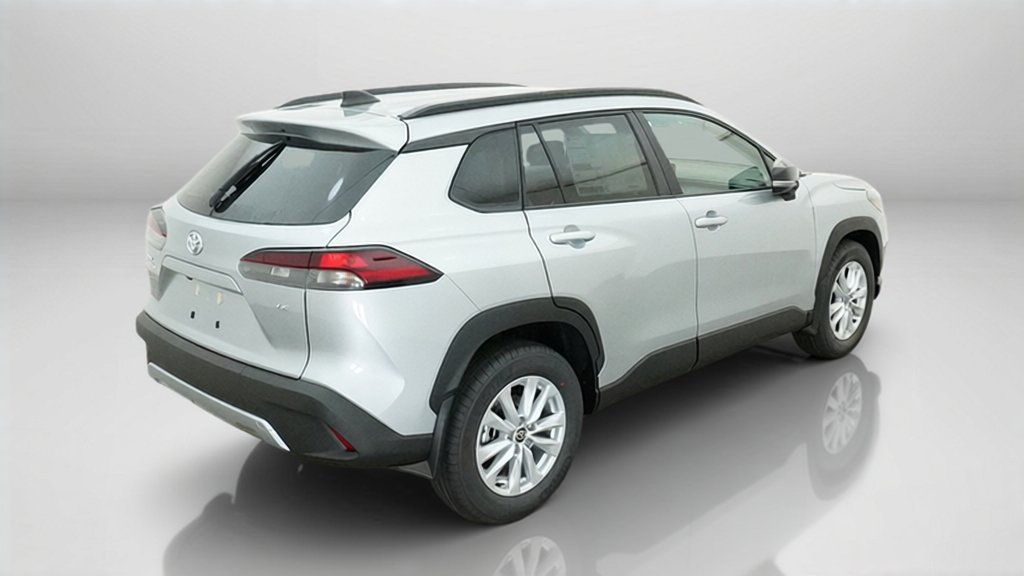 New 2026 Toyota Corolla Cross LE w/ Moonroof Package FWD image 12