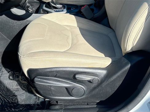 Used 2017 Jeep Cherokee Latitude image 19