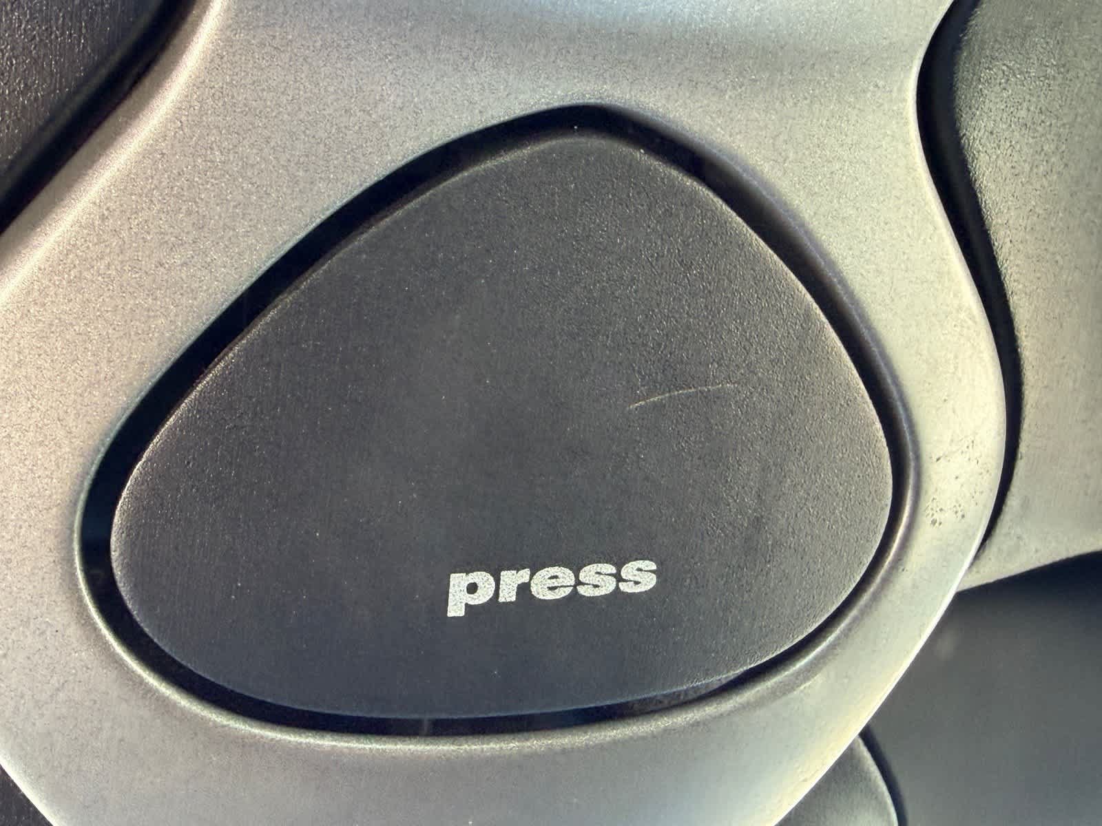 Used 2007 Porsche Boxster RWD image 29