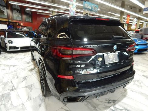 Used 2021 BMW X5 xDrive40i w/ M Sport Package AWD/4WD image 8