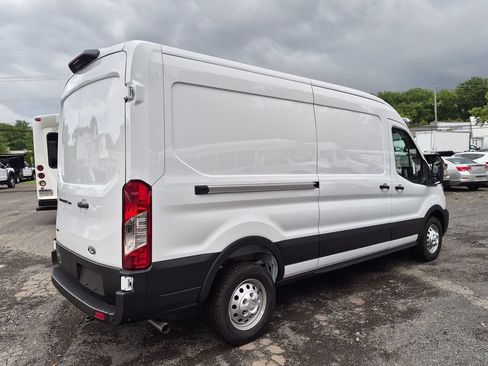 New 2026 Ford Transit 250 148 Medium Roof Extended AWD w/ Load Area Protection Package image 5