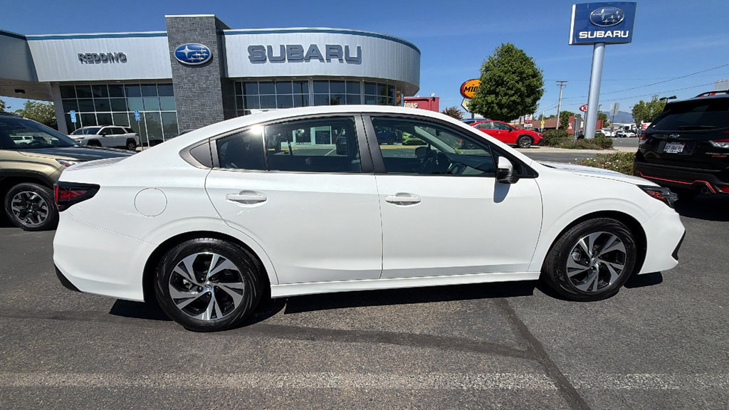 Used 2025 Subaru Legacy Premium AWD/4WD image 3
