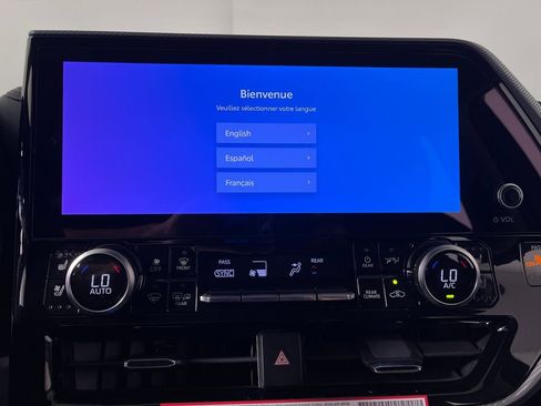 New 2026 Toyota Highlander Platinum AWD/4WD image 20