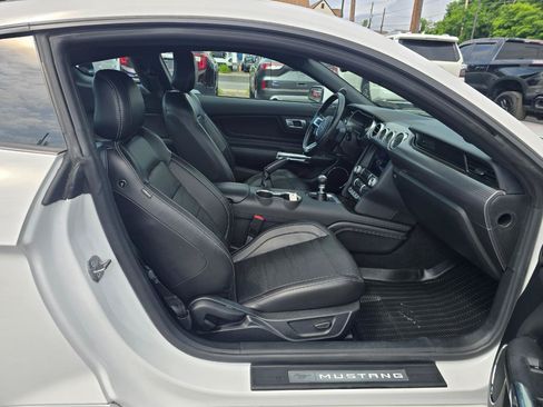 Used 2020 Ford Mustang GT Premium w/ GT Performance Package RWD image 13