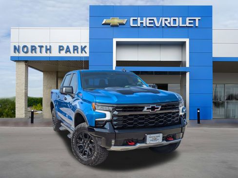 Certified 2023 Chevrolet Silverado 1500 ZR2 w/ Technology Package image 1
