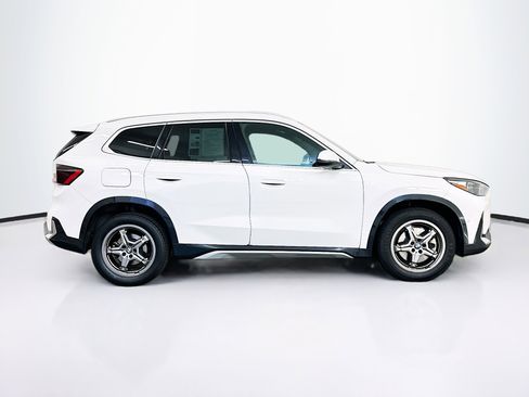 Used 2025 BMW X1 xDrive28i AWD/4WD image 10